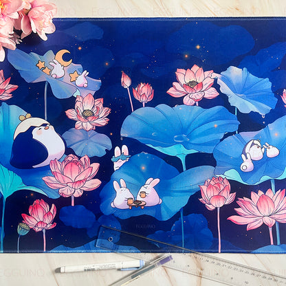 Deskmat: Nighttime Lily
